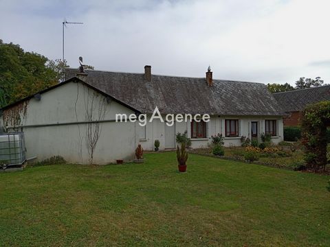 Maison d'environ 85 m² comprenant 3 chambres, nombreuses dépendances, terrain de 3881 m²