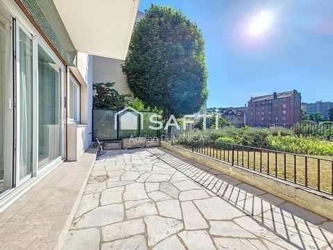 Bel appartement rénové avec une grande terrasse