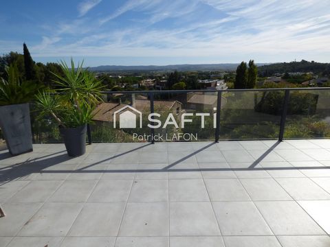 Villa avec vue spectaculaire sur la vallée de l'hérault.