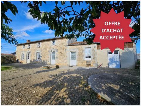 Charmante Maison Ancienne en Pierre avec dépendances