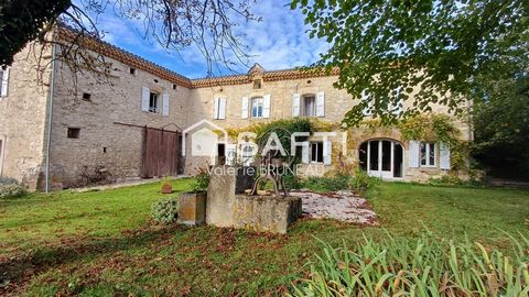 Un havre de paix : Corps de ferme rénové avec 2 gîtes - Dépendances et parc arboré