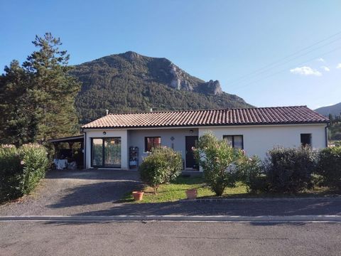 Maison récente (2018) plain pied T5 de 105m² avec jardin sur une parcelle de 836m²