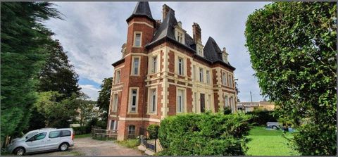 APPARTEMENT 163m2 4 CHAMBRES ASCENSEUR PARKING CAVE