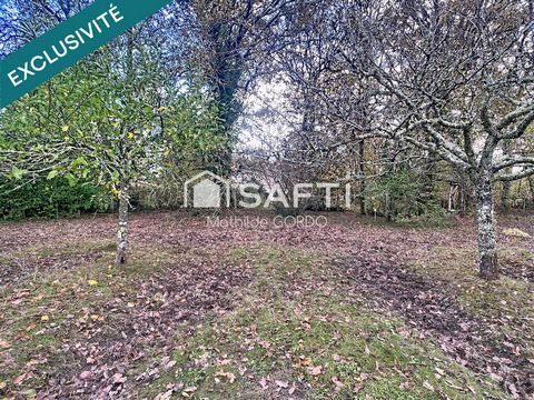 Terrain constructible de 1692 m²