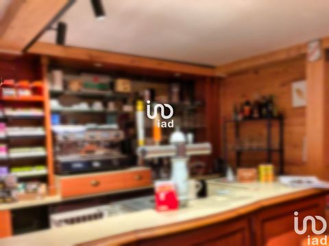iad France - Aline Biget ... vous propose : Ensemble immobilier de plus de 400m² environ comprenant murs commerciaux 100 m² environ et fond de commerce dédié à l'activité 'bar tabac jeux' avec fort potentiel de développement (terrasse, stationnements...