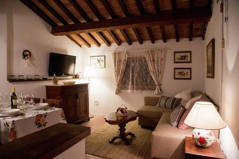 Questa spaziosa villa si trova vicino alla città Fabriano, ben nota per la sua ricca storia e cultura. La casa dispone di 3 ampie camere da letto che possono ospitare 6, oltre ad un ampio giardino. Prova la splendida vista sulle montagne dalla grande...