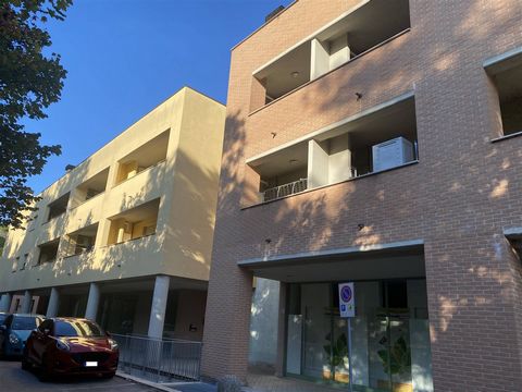 PERUGIA (PG), Olmo: First-floor flat of approximately 35 sqm consisting of a large studio with kitchenette, sleeping area, bathroom, storage room and covered balcony. The property includes outdoor parking space. Central position.