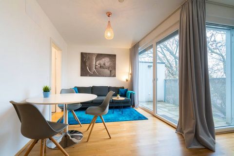 This modern business apartment is the perfect temporary home for up to two guests who prefer living a bit outside the busy city, but who still appreciate easy access to the transport system. Our 40m² flat in the 22nd district of Vienna is in close pr...