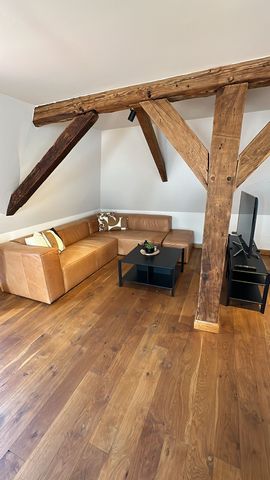 Welcome to your new home – a one-of-a-kind 93 sqm penthouse with loft flair, wooden floorboards, and exposed ceiling beams, nestled in a historically protected timber-framed house. Features: Bedroom: A spacious bedroom with ample daylight and charmin...