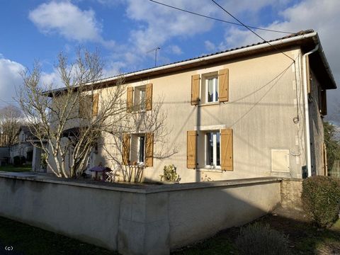Beautiful three bedroom house, situated in a hamlet a few minutes from Nanteuil. Part of the land is attached to the house, but there is also a small piece of land with a barn opposite. Ground floor -Living room (39m²): tiled floor, wood burner, Fren...
