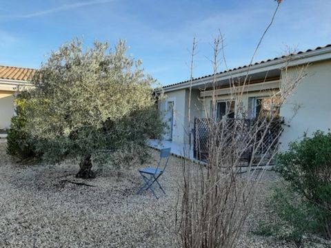 Dpt Bouches du Rhône (13), à vendre CHARLEVAL maison P4