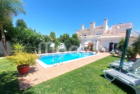 5 Bedroom Villa with Pool – CLOSE TO ALTURA BEACH We proudly present to you this spacious 5 bedroom semi-detached villa with swimming pool, set on a plot of approx. 500m2, located just 5 minutes from Altura, with its wonderful beach, and all amenitie...