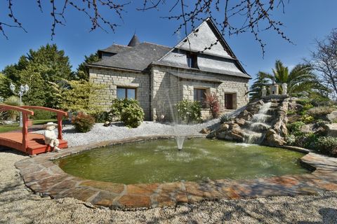 Dpt Mayenne (53), à vendre à 15 km de LAVAL maison P7 de 241 m² - Terrain de 15000,00 m²
