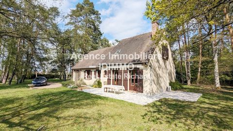 Your IDIMMO real estate agency offers you this house FOR SALE, PARIS 1H30 located approximately 20 minutes from BEAUMONT-DU-GATINAIS in a calm and green environment. House of 119 m2 of living space offering, Entrance, living room of 34 m2 with firepl...