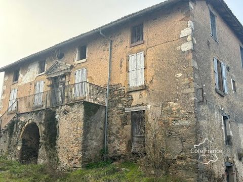 Old inn to renovate for sale in St Santin-de-Maurs 15600. On the border of Cantal and Aveyron is this old inn. The hostel is located in the centre of a small village, it was once a beautiful and busy hostel with a nice entrance. There is plenty of sp...