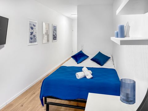 About this accommodation Cozy with style in the heart of Stein. This is my 2022 completely renovated and newly furnished 1 room apartment (20sqm) for 1-2 people! If you are like me and value a pleasant stay, reliability and a smooth process, I will b...