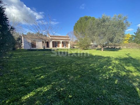 Ref 67804AR: Pont-St-Esprit Discover this single-storey villa located close to amenities on a large enclosed, wooded plot of approximately 1450 m2 offering an idyllic setting with terrace. This property includes a large bright living room with firepl...