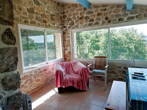 07 - BOFFRES - Come and discover this pretty detached house in local stone of 71 m2 close to shops (5min from the Village of BOFFRES less than 10 minutes from VERNOUX EN VIVARAIS, 30 min from VALENCE) beautiful unobstructed view, without vis-à-vis wi...