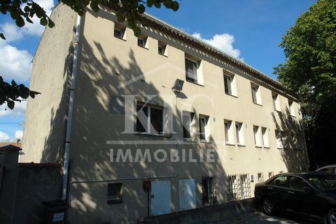 Ref 12039 JR - CARCASSONNE CITE MEDIEVALE - Investment building of about 330 m2 with garden, 2 garages + possibility 10 parking spaces, Ideal for rental investments: offices, student residence, youth hostel ... Privileged location!