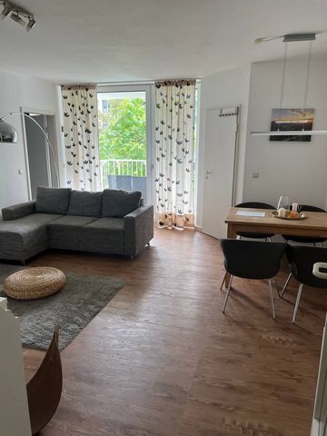 Beste Lage, Frankfurt-Nordend-West, mitten im Herzen von Frankfurt, im Grünen und absolut ruhig! Mit Balkon, hochwertige möblierte 2 Zimmer, Küche, Bad, Balkon, zentrale Waschmaschine und Trockner, auf Wunsch regelmäßige Reinigung und Wäschewechsel. ...