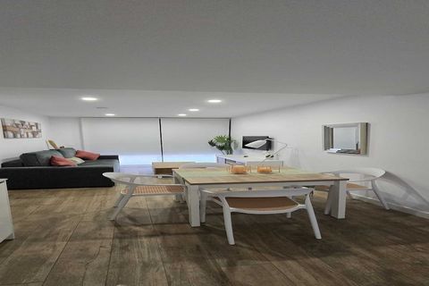 NOVAMAR Apartamentos ligt in Fuengirola, op 2 minuten lopen van het strand van Fuengirola en op een steenworp afstand van het centrum. Het biedt accommodatie met airconditioning, gratis WiFi en een terras. Tegen een toeslag is er privéparkeergelegenh...