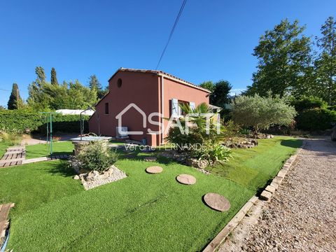 Située sur Le Beausset, cette charmante maison T2 de 51m2 et son studio de 14m2 bénéficient d'un environnement paisible en campagne tout en restant à proximité du village et ses commodités. Construite en 2010, la maison principale se compose en rez-d...