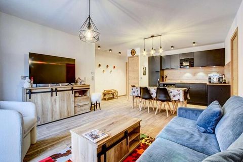 Echo du Pleney A107 ist ein Apartment mit zwei Schlafzimmern und einer Hütte im Herzen von Morzine im 1. Stock einer neuen Residenz mit Aufzug. In der Nähe aller Annehmlichkeiten und 500 m von den Pisten von Morzine entfernt ist dieses geräumige, 66 ...