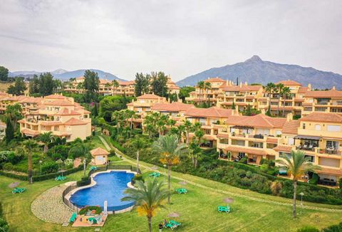 Located in Nueva Andalucía. Beautiful first floor apartment with two bedrooms two bathrooms located in the peaceful green urbanization . Just a few minutes drive to Puerto Banus, close to amenities and the beach. West facing with stunning panoramic v...