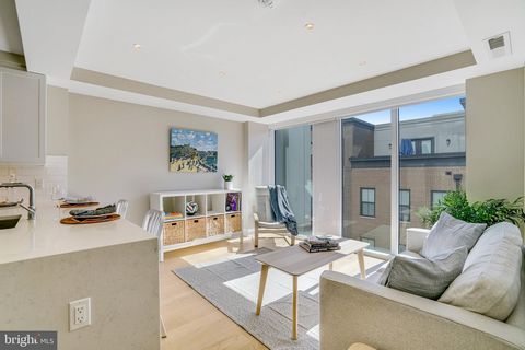 Welcome to your dream luxury 1 bed + den condo that lives like a two bedroom. This stunning residence features 875 square feet of thoughtfully designed living space, highlighted by a spacious den that offers ample room for an additional bed and a lar...