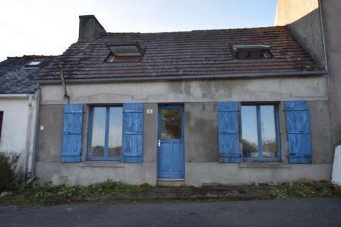 Charmante maison de pêcheur proche des plages à Crozon Venez découvrir cette maison de 52 m² située au fret, à quelques minutes des plages et des sentiers de randonnée. Idéalement nichée sur une parcelle de 130 m², cette maison est parfaite pour un p...