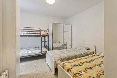 Appartement au rez-de-chaussée dans un jeune immeuble. Près du front de mer et à distance de marche de la marina. Salle de séjour avec cuisine ouverte. Salle de stockage spacieuse à l'appartement. Deux chambres spacieuses, dont l'une donne accès à la...