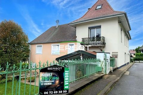 EXKLUSIVITÄT PONTARLIER ALTES HAUS mit Charakter auf 2 Ebenen in der Nähe des Stadtzentrums, ruhige Gegend, Doppelhaushälfte auf einer Seite überhaupt nicht störend, ca. 130m2, 3 Schlafzimmer, Wohnzimmer Esszimmer, ausgestattete Küche, Veranda, Neben...