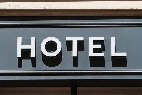 SECTEUR PAYS d’URFE FDC+ MURS A VENDRE LOIRE NORD 42 HOTEL 2 ETOILES RESTAURANT