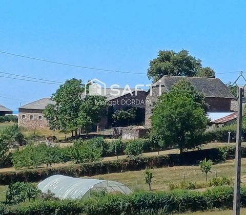Idéalement située dans la charmante commune de Goutrens à 5mn de Rignac et 10mn de Saint-Christophe-Vallon, cette propriété offre un cadre de vie paisible et authentique, idéal pour les amoureux de la nature.