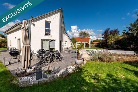 Maison de 150m² avec piscine chauffée et 6 places couvertes
