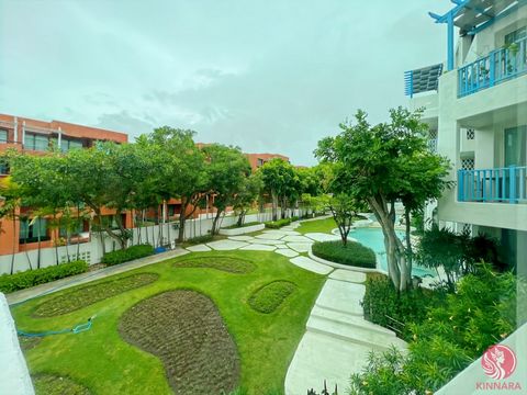 Ervaar de charme van het leven aan de kust in Chelona Condominium, gelegen in het rustige Khao Tao-gebied van Hua Hin. Deze ruime en volledig functionele unit met 2 slaapkamers is gelegen op de 2e verdieping van een gebouw dat gunstig gelegen is nabi...