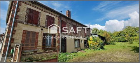 Maison ancienne et ses nombreuses dépendances