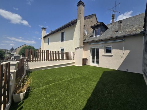 Grande maison avec garage - Villefranche de Panat