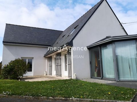 Maison de 132 m2 habitables, à 3km de la plage de Saint Michel en Grève