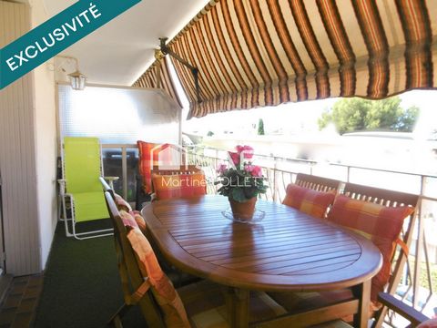 A 10 MN A PIED DU PORT APERCU MER APPARTEMENT T3 AU 3EME ET DERNIER ETAGE CENTRE VILLE + GARAGE