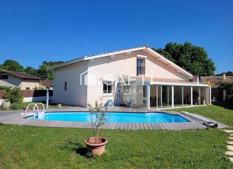 Maison 3 chambres + bureau - garage - piscine