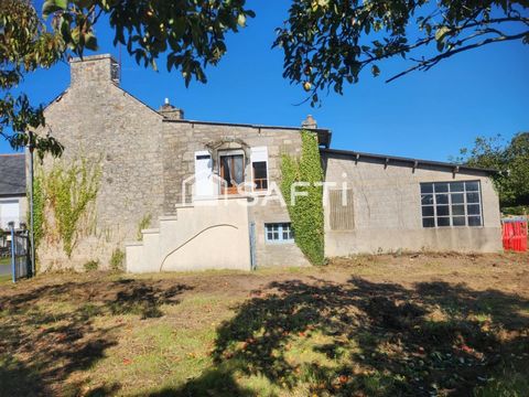 MAISON A RENOVEE entièrement avec du potentiel