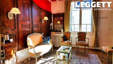 A30314BDE37 - Découvrez cette maison de ville d'époque magnifiquement restaurée, nichée en plein cœur d'Amboise, l'une des destinations les plus prisées de la vallée de la Loire. Situé à quelques pas du célèbre château d'Amboise, ce joyau rare allie ...