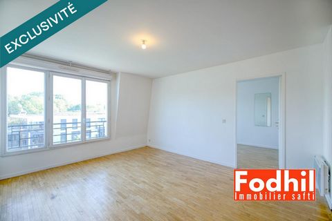 Appartement 2 pièces de 42 m² au dernier étage avec parking privé