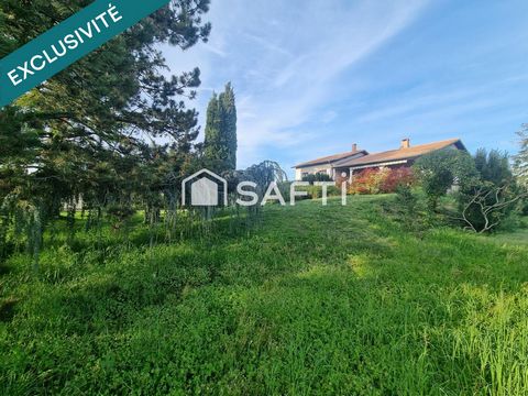 Maison de construction traditionnelle sur un magnifique parc arboré !