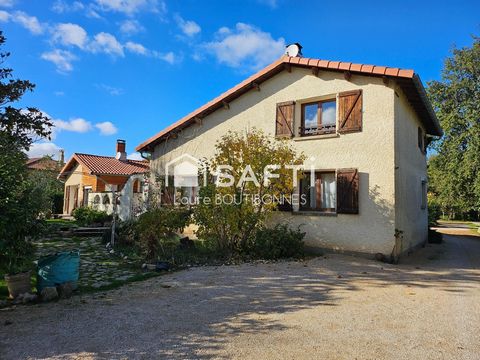 Deux maisons indépendantes sur grand terrain avec piscine
