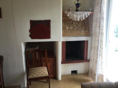 Monastiraki Appartement van 110m2 in Monastiraki. Het bestaat in totaal uit 5 kamers. Twee slaapkamers, een badkamer, een keuken en een woongedeelte. Het biedt uitzicht op zee en de bergen en heeft zonnepanelen, een tuin, parkeerplaats en grote balko...