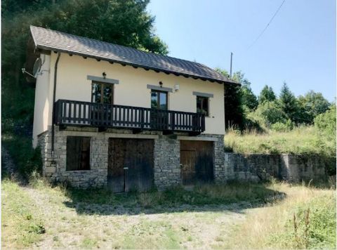 Detached house in habitable condition situated in Montegrosso and a few minutes’ drive from the village of S. Stefano d’Aveto, where all the shops and services are located. Detached house in habitable condition situated in Montegrosso and a few minut...