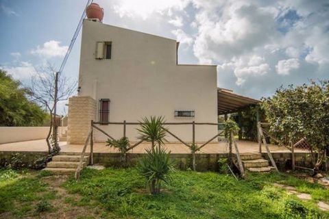 Recently renovated 3 bedroom Villa situated in the fishing village of Sampieri, a hamlet of Scicli, known for its lovely beaches. 3 bedroom villa situated in the fishing village of Sampieri, a hamlet of Scicli, known for its lovely beaches and well s...