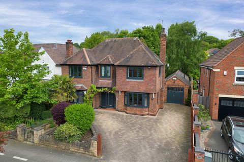 A beautifully presented detached family home situated on Wollaton Vale, within the popular and highly regarded west Nottinghamshire suburb of Wollaton. THE PROPERTY Set back from the road enjoying an attractive and welcoming frontage, 76 Wollaton Val...